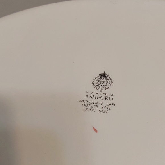 ROYAL WORCESTER OVAL COVERED BOTANICAL GARDEN  (Red Trim ) COOCK POT - Picture 5 of 5